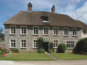  Hornshayne Farmhouse, Farway, Colyton  Север Ли